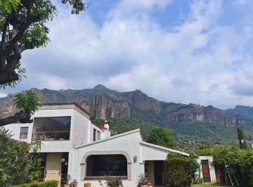 Casa de 6 habitaciones, Tepoztlán · Casa en Venta en Tepoztlán Cerca del Centro