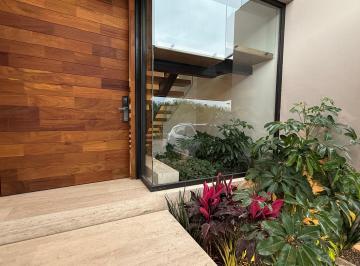 Casa de 4 habitaciones, Querétaro · Casa en Renta con Recamara en Pb en Altozano