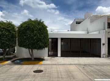 Casa de 3 habitaciones, León · Casa en Venta de Una Planta, 3 Recámaras en Cañada del Refugio | 328 m² Terreno