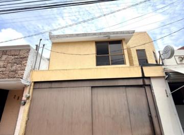 1 · Renta Casa en Bosques