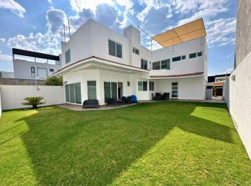 Casa de 4 habitaciones, El Marqués · Casa con Muy Amplio Jardín en Zibatá, Querétaro | Condominio Garambullo