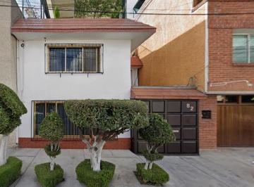 Casa de 3 habitaciones, Iztapalapa · Casa en Venta en Constitución de 1917 Iztapalapa Cdmx