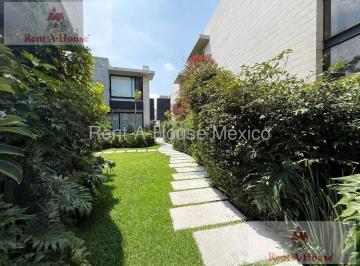 Casa en condominio · 695m² · 3 Recámaras · 4 Estacionamientos · Venta Casa en Condominio en Lomas de Tecamachalco