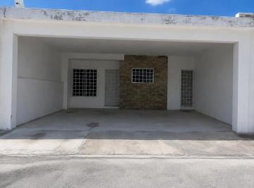 Casa · 2 Recámaras · 2 Estacionamientos · Casa en Renta de un Solo Piso en Gran San Pedro Cholul