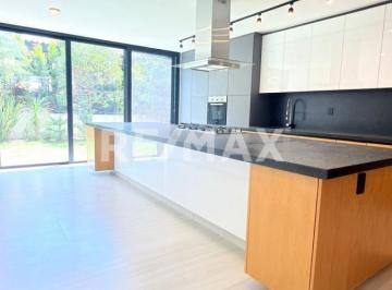 Casa en condominio de 4 habitaciones, Querétaro · Casa en Venta El Campanario Querétaro