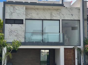 Casa · 261m² · 3 Recámaras · 2 Estacionamientos · Casa en Venta Puebla Lomas de Angelópolis Parque Mediterraneo