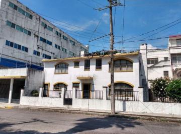 Casa de 6 habitaciones, Tepic · Casa en Venta Fraccionamiento Jardines de La Cruz