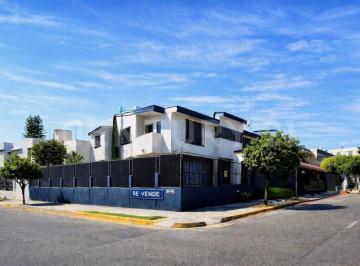 Casa · 422m² · 6 Recámaras · 7 Estacionamientos · Casa en Venta, Col, Residencial Tabachines, Zapopan, Jalisco