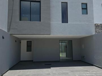 Casa · 180m² · 4 Recámaras · 2 Estacionamientos · Casa en Venta en Cennet Grand