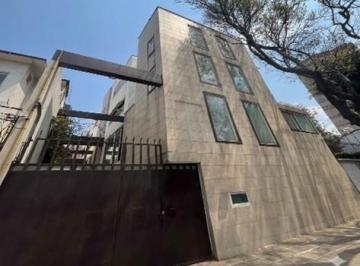 Casa · 214m² · 3 Recámaras · 2 Estacionamientos · Casa en Venta en San José Insurgentes