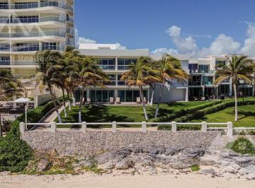 Casa · 794m² · 5 Recámaras · 4 Estacionamientos · Casa en Renta en Villas Nizuc