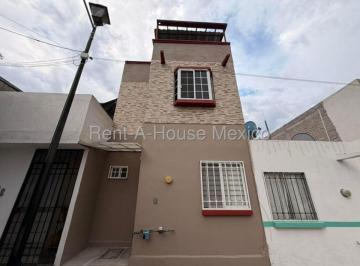 Casa de 3 habitaciones, Querétaro · La Loma Cerrito Colorado Vendo Casa en Cerrada 3 Niveles 3 Recamaras 2 Baños 1 Coche