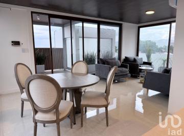 Departamento · 50m² · 2 Recámaras · 1 Estacionamiento · Renta de Penthouse en El Corazon de La Colonia Reforma