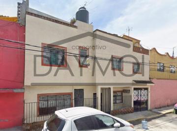 Casa de 3 habitaciones, Iztapalapa · Casa en El Triunfo, Iztapalapa, Ciudad de México.