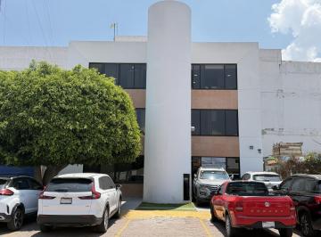Oficina · 68m² · 2 Estacionamientos · Oficina en Venta en Corregidora | Excelente Ubicación Para Inversión