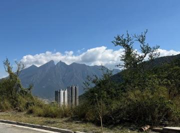 Terreno / Lote , Monterrey · Terreno Residencial en Fracc. Renacimiento