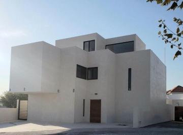 Casa en condominio de 4 habitaciones, Querétaro · Amplia Casa en Venta en Cond. Lagos, en El Fracc. Cumbres del Lago, Juriquilla, Queretaro