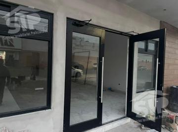 Local comercial · 88m² · 2 Estacionamientos · Local en Renta en Republica Poniente Saltillo