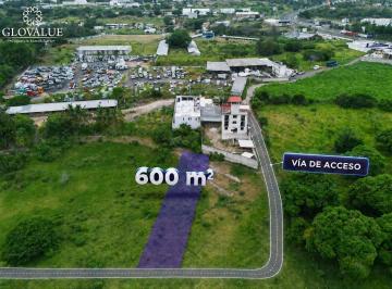 Terreno / Lote · 600m² · Terreno en Venta Ubicado Atrás de “el Navegante”