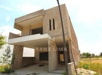 Casa de 3 habitaciones, Celaya · Mayorazgo San Antonio: Bella y Luminosa Propiedad en Obra Gris. Conocela!