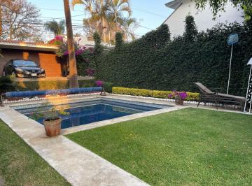Casa de 4 habitaciones, Cuernavaca · Casa de 477 m² con 4 Recámaras en Venta en Provincias del Canadá