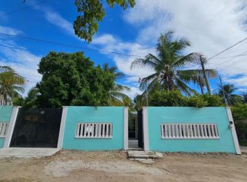 Casa de 4 habitaciones, Progreso · Casa con Amplio Terreno a Solo 150 m del Mar | Chelem, Yucatán.