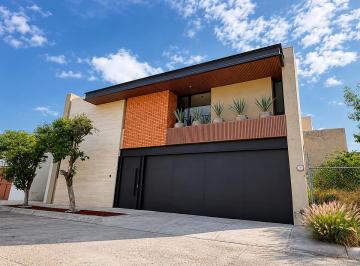 Casa de 5 habitaciones, San Luis Potosí · Casa en Venta en Lomas 3ra Sección, San Luis Potosí