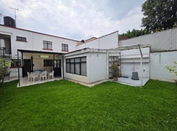 Casa de 4 habitaciones, Benito Juárez · Casa en Venta con Amplio Jardín en Calle Cerrada, Colonia Periodista
