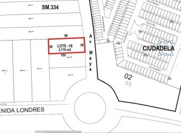Terreno / Lote · 1m² · 10 Estacionamientos · Terreno en Venta, 3,719 m², 60 Viviendas/ha, 38 m de Frente Av Maya, Cancún Sur.