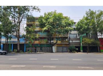 N/A · Edificio en Venta Eje Central Lázaro Cárdenas (Con Departamentos y Locales)