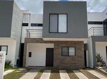Casa · 140m² · 3 Recámaras · 2 Estacionamientos · Casa en Renta, 3 Recámaras,, Maderos Residencial, Cancún.