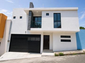Casa de 3 habitaciones, Boca del Río · Casa de 105 m² con 3 Recámaras en Venta en Lomas del Mar