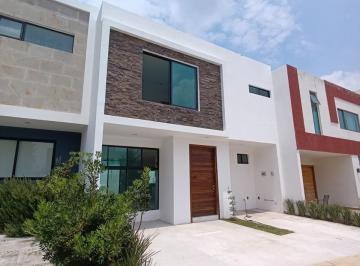 Casa de 3 habitaciones, Zapopan · Casa Nueva en Venta, en Condominio Foret Residencial Tercera Seccion, Int.214