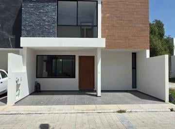 Casa de 3 habitaciones, Cuautlancingo · Venta Casa Moderna en Cuautlancingo