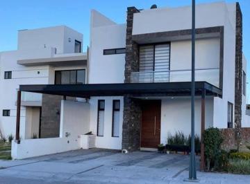Casa en condominio de 4 habitaciones, Corregidora · Renta! Casa en Cañadas del Arroyo