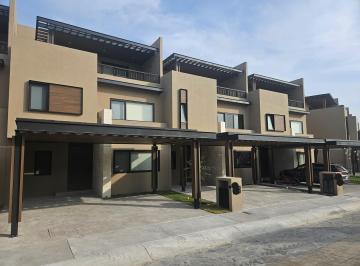 Casa en condominio de 4 habitaciones, Querétaro · Estrena en Villa Carriedo en Campanario Norte