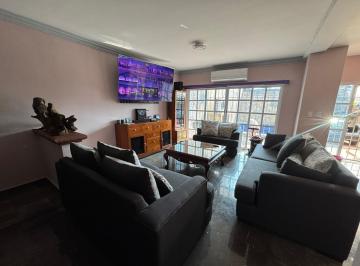 Casa en Renta de 4 habitaciones Lomas de Cortes · Casa Recién Renovada y Remodelada!