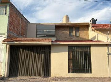 Casa de 3 habitaciones, Pachuca · Casa en Renta en C. Doria 3 Recamaras Cerca de Escuelas y Centro Comercial