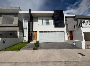 Casa · 334m² · 4 Recámaras · Casa en Renta en Bosque Real, Chihuahua, Chih.