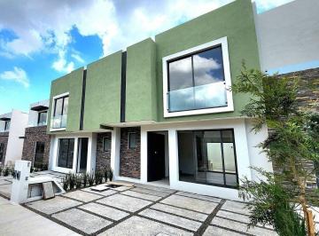 3a6b2927db8efb30b1d74f7ab40ec4510a762d62b7e1ef0afd42ceb03bf77be0 · Casa Ciprés en Venta, Altozano Morelia