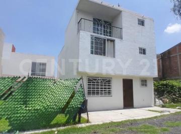 Casa · 230m² · 4 Recámaras · 2 Estacionamientos · Casa en Renta en Col. Periodistas, Coacalco, Mex.