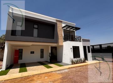 Casa en condominio · 220m² · 3 Recámaras · 2 Estacionamientos · Casa - Fraccionamiento Bosques de Los Encinos