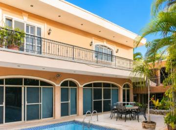 1 · Casa en Venta con 1571 m² de Terreno en La Col México a 2 Cuadras de Prolongación Montejo