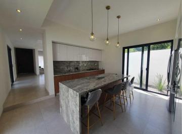 1 · Casa en Venta en Las Trojes, Torreón, Coahuila de Zaragoza