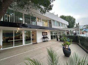 d7e4af41b39599233a9d7073c760f3718d22844b12d94d0e94751c9536a4815b · Residencia de Oportunidad en Club de Golf México | Alberca, Cine y Elevador