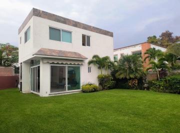 Casa en condominio de 3 habitaciones, Yautepec · Vendo Casa con Alberca en Oaxtepec