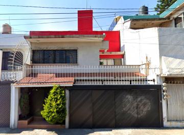 Casa de 3 habitaciones, Iztapalapa · Casa de 126 m² con 3 Recámaras en Venta en Paseos de Churubusco