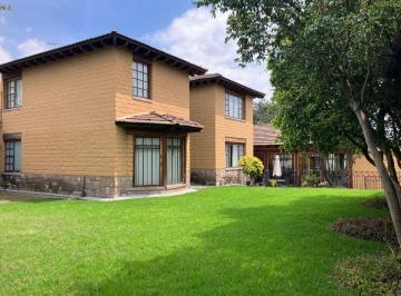 Casa de 4 habitaciones, Cuajimalpa de Morelos · Hermosa y de Buen Gusto. en Calle Cerrada con Vigilancia