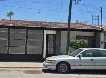 1 · Casa de 1 Piso Frente Área Verde
