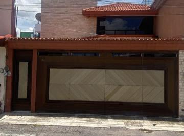 Casa de 3 habitaciones, Puebla · El Cerrito - Venta de Casa Excelente Ubicación